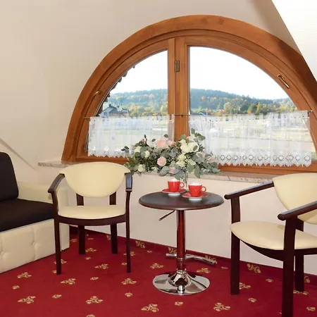 Hotel Swietokrzyski Dwor Nowa Slupia Esterno foto